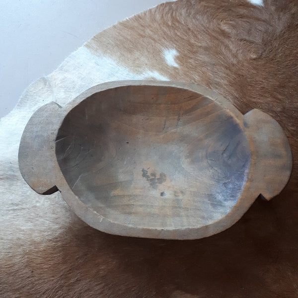 Antiek handgesneden houten schaaltje uit Hongarije